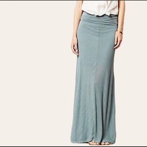Bella Luxx Anthropologie Women’s Long Ruched High-Waist Pull-On Maxi Skirt Large